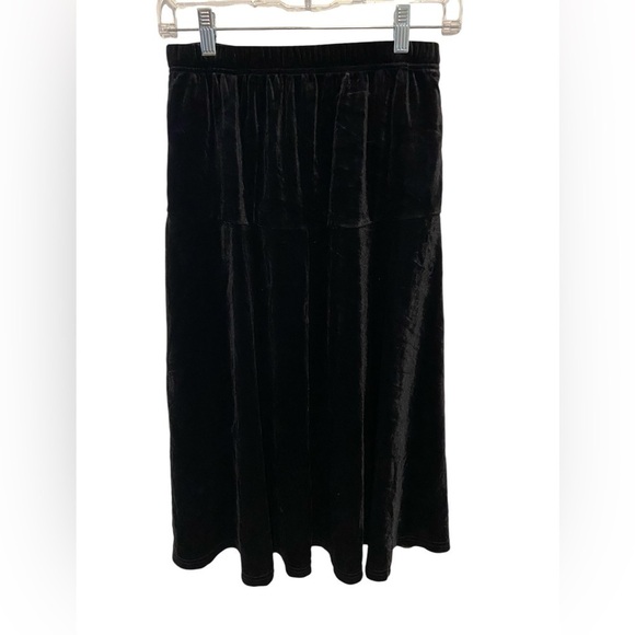 Bob Mackie Dresses & Skirts - Bob Mackie Women’s Wearable Art Midi Skirt Size XXS Black Burnout Velvet Goth